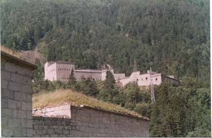FORTEZZA PARTE ALTA.jpg (104535 byte)