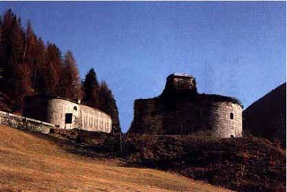 gomagoi verso valle.jpg (84261 byte)